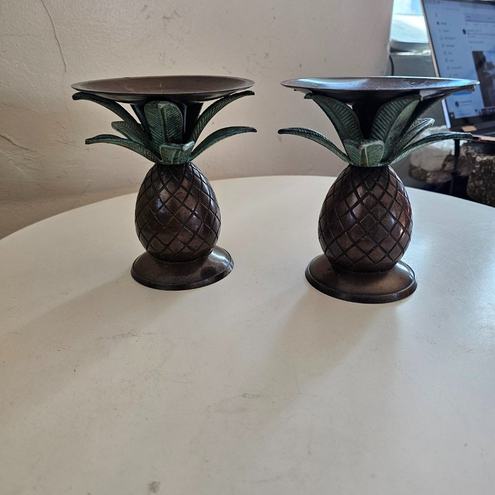 Metal pineapple candle holders pair